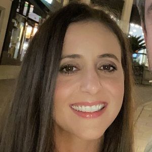 Meet your Posher, Leeann